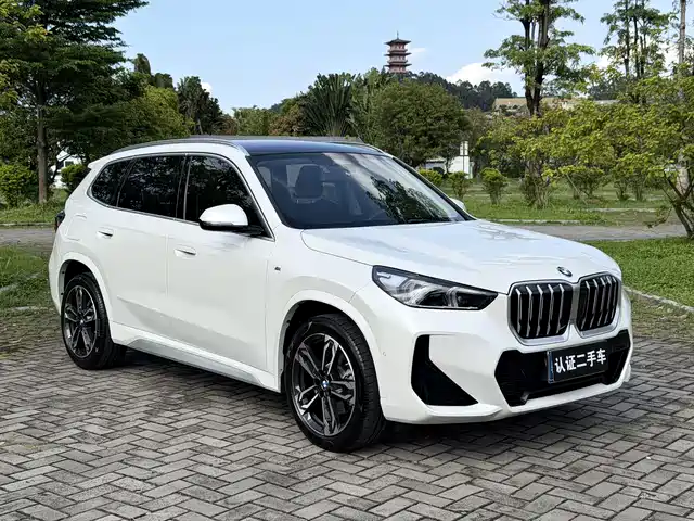 BMW X1 2023 sDrive25Li M Sport Package — фото 3