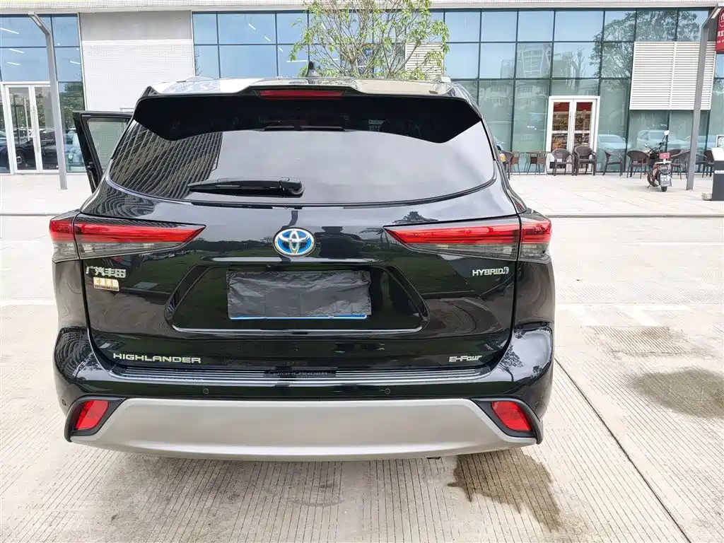Toyota Highlander 2022 Model Dual Engine 2.5L 4WD Premium Edition 7-Seater фото 8