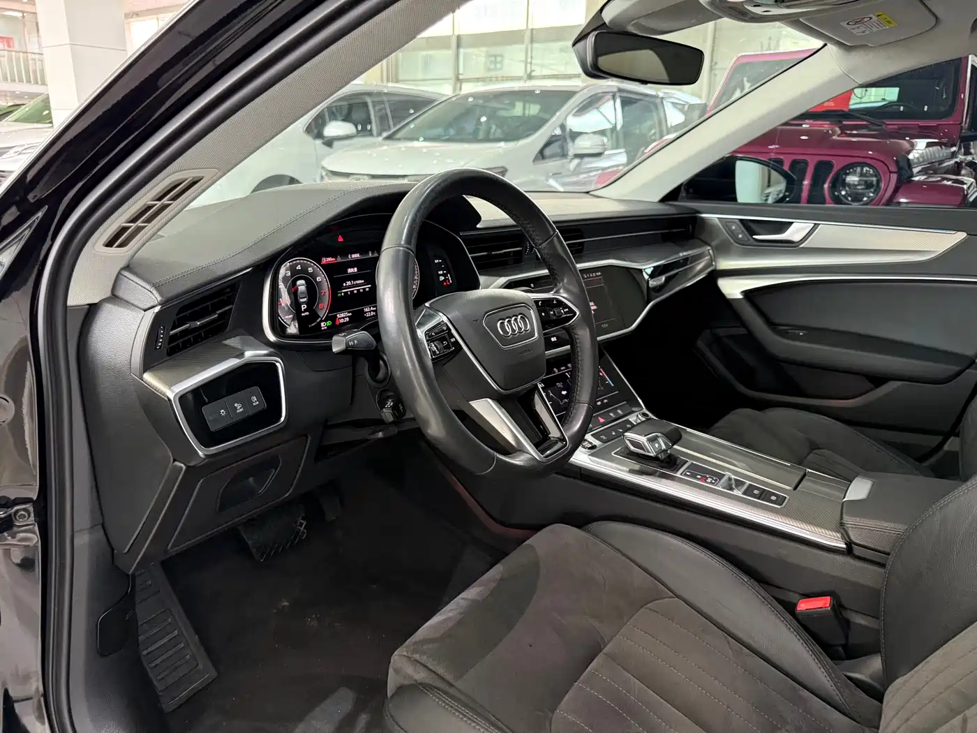Audi A6L 2021 40 TFSI Luxury Elegance фото 5