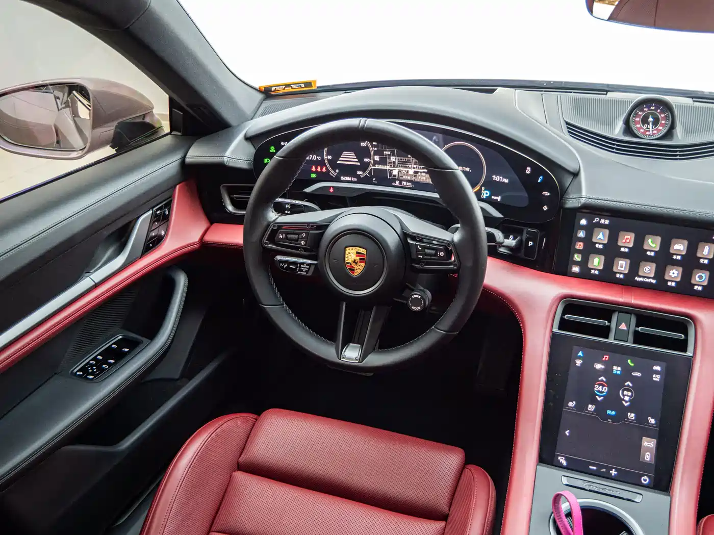 Porsche Taycan 2020 Taycan фото 24