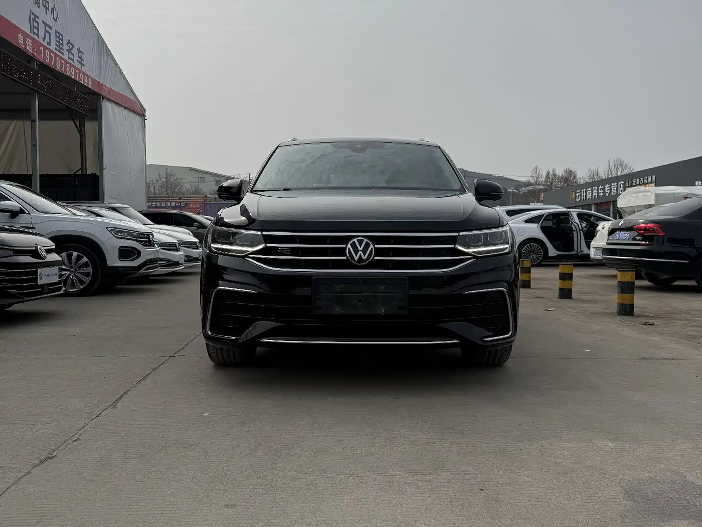 Volkswagen Tiguan L 2023 330TSI Auto 2WD R-Line Premium Edition фото 2