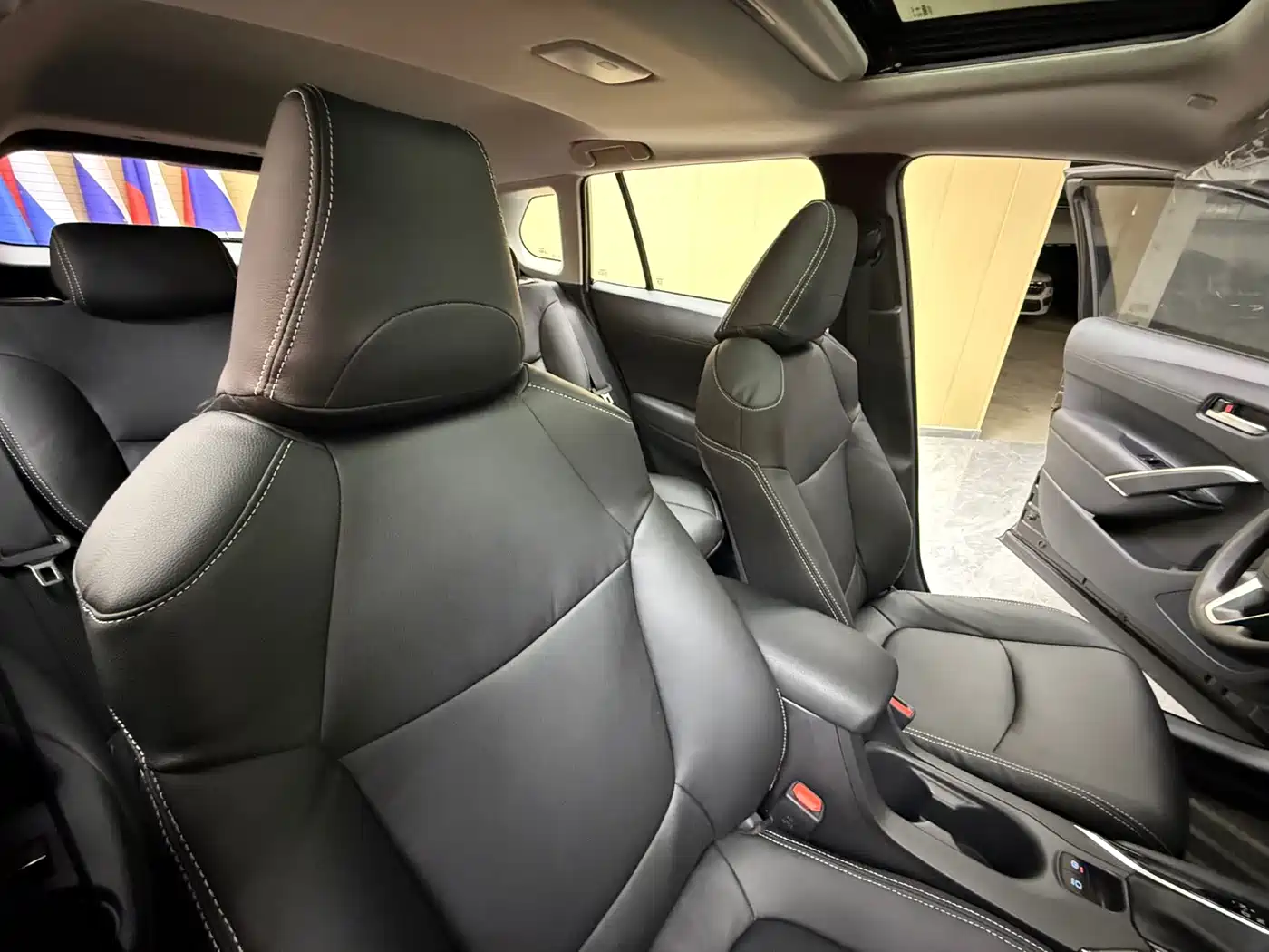 Toyota Corolla Cross 2022 2.0L Premium Edition фото 18