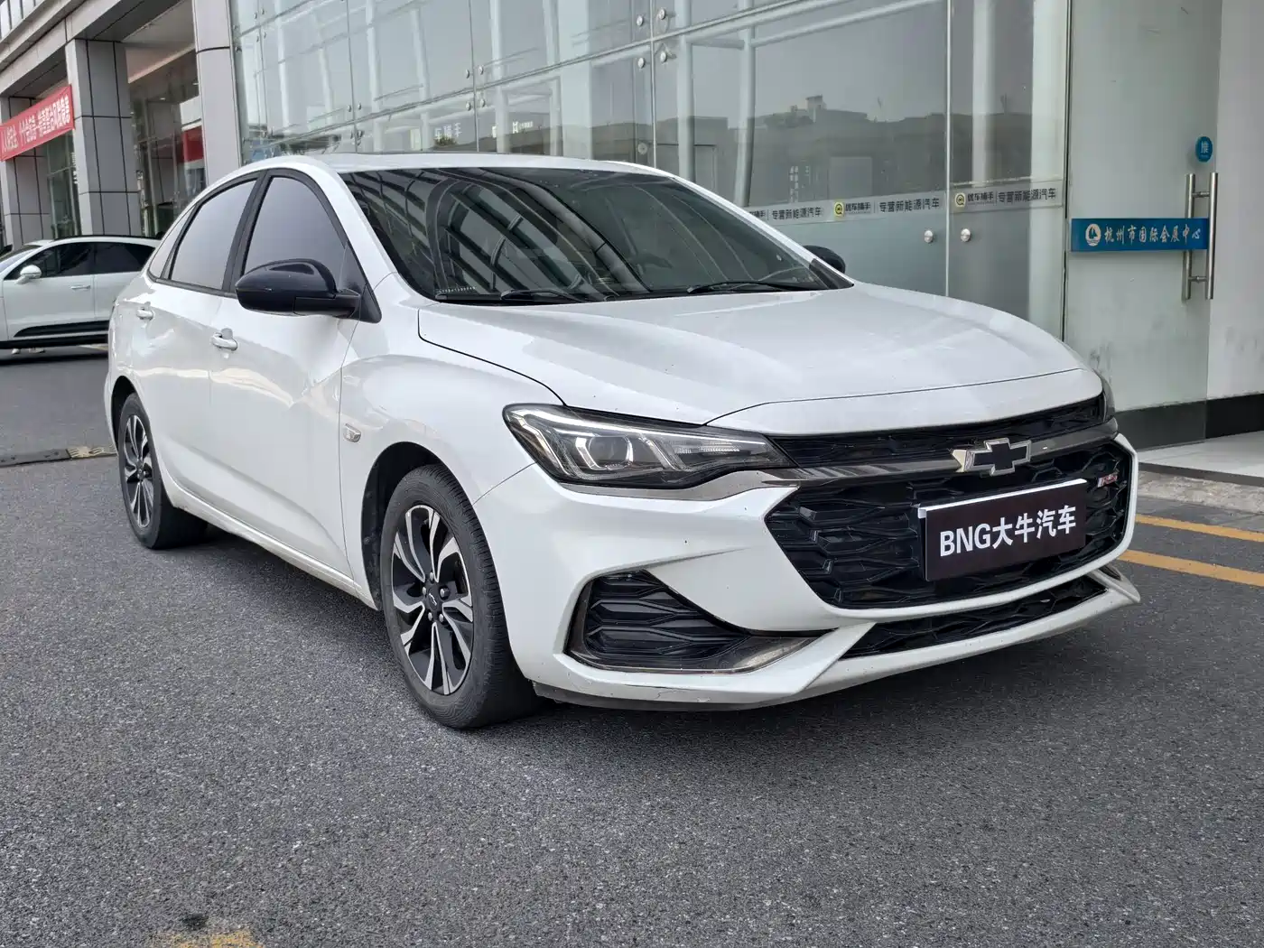 Chevrolet Monza 2019 RS 330T Auto Smooth Edition China VI фото 3