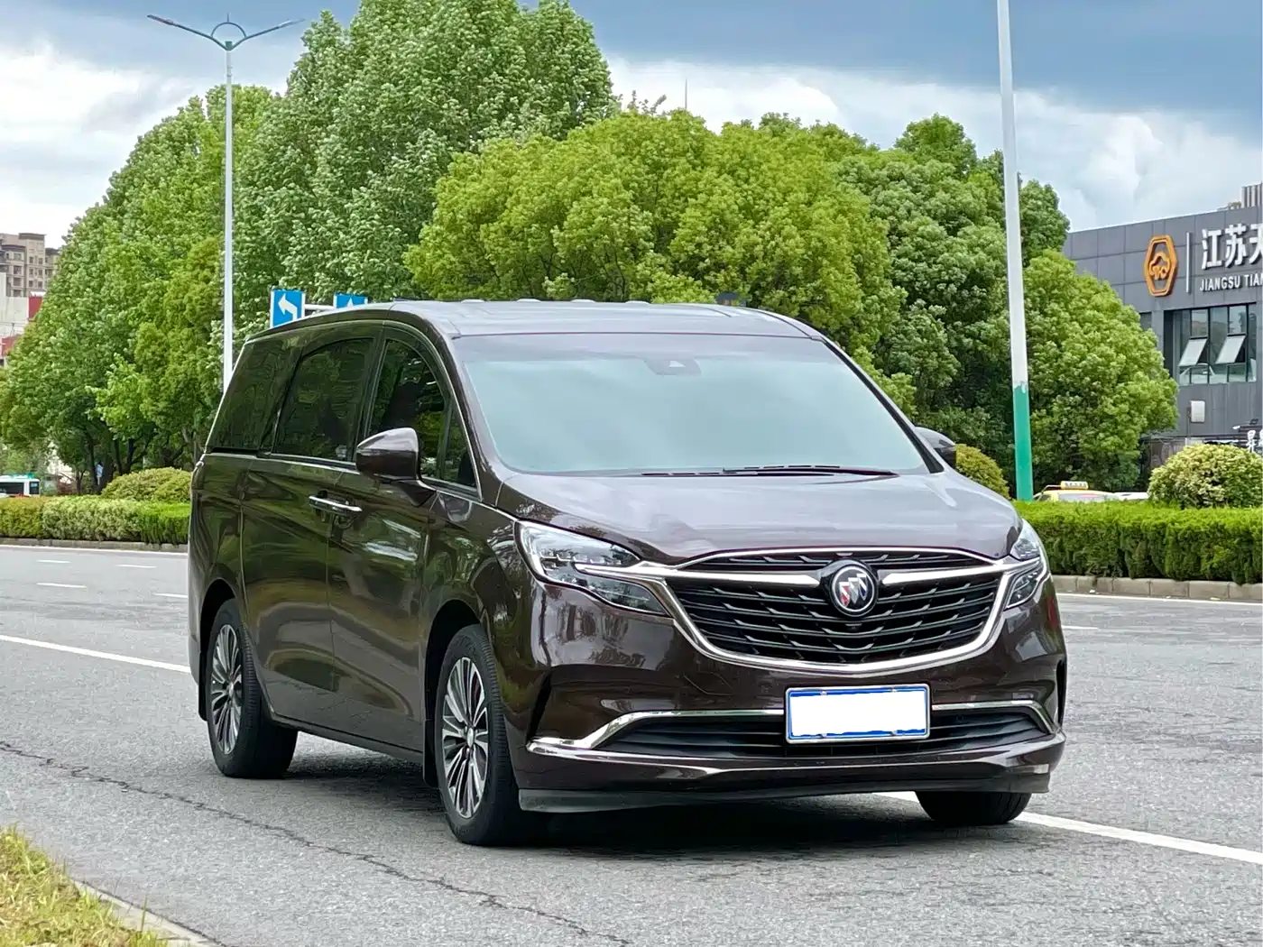 Buick GL8 2020 Model ES Landglory 653T Luxury фото 3