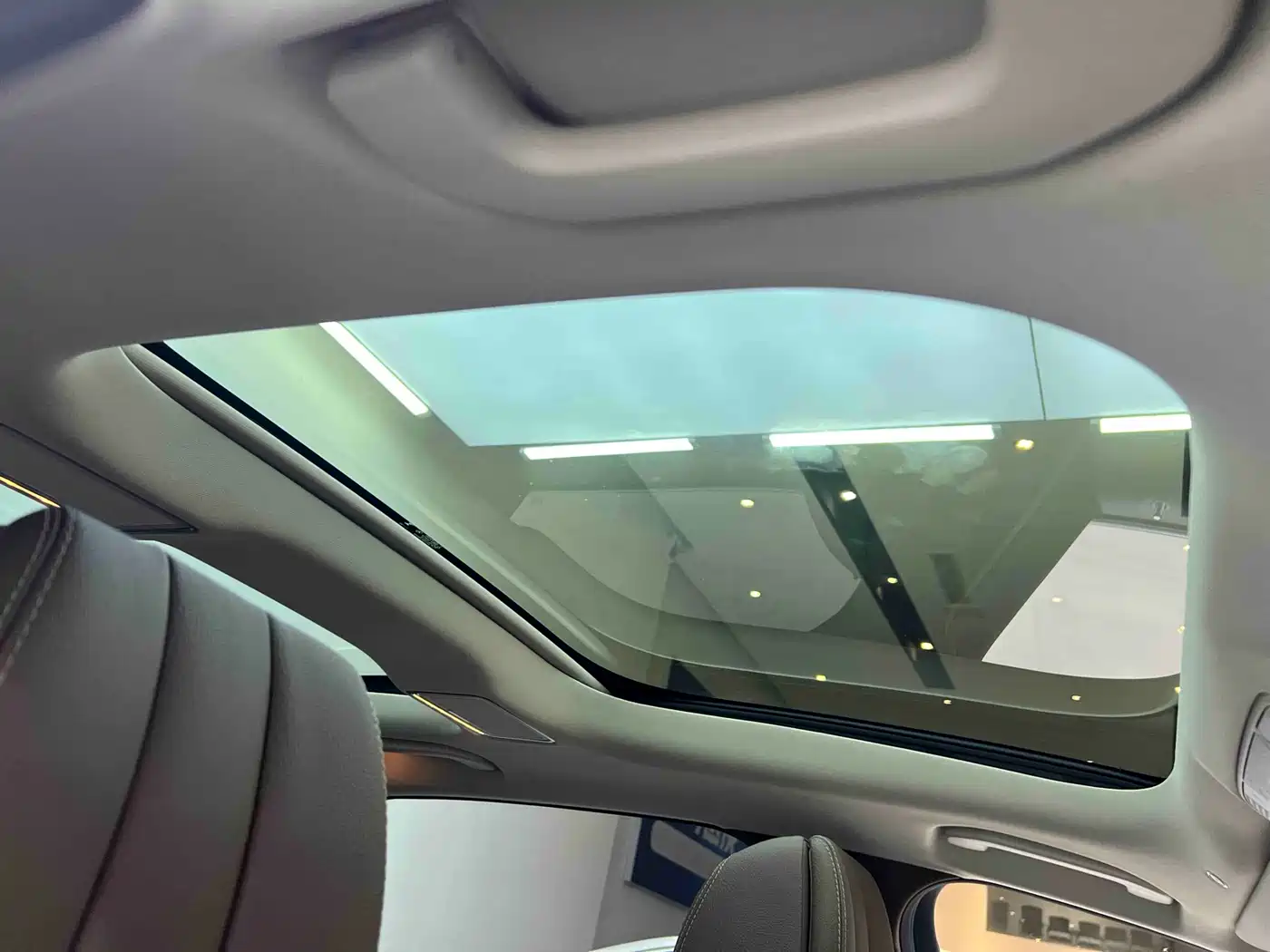 Mercedes-Benz E-Class 2023 E 300 L Luxury фото 15