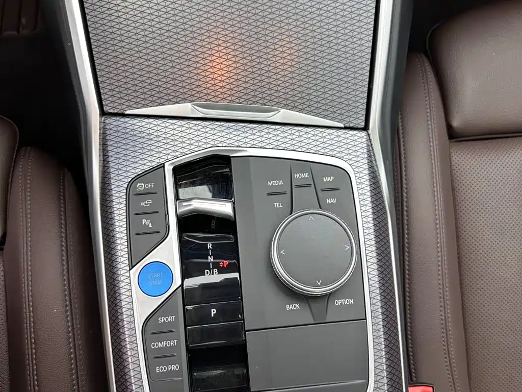 BMW i3 2025 eDrive 40 L Shadow Night Sport Package фото 12