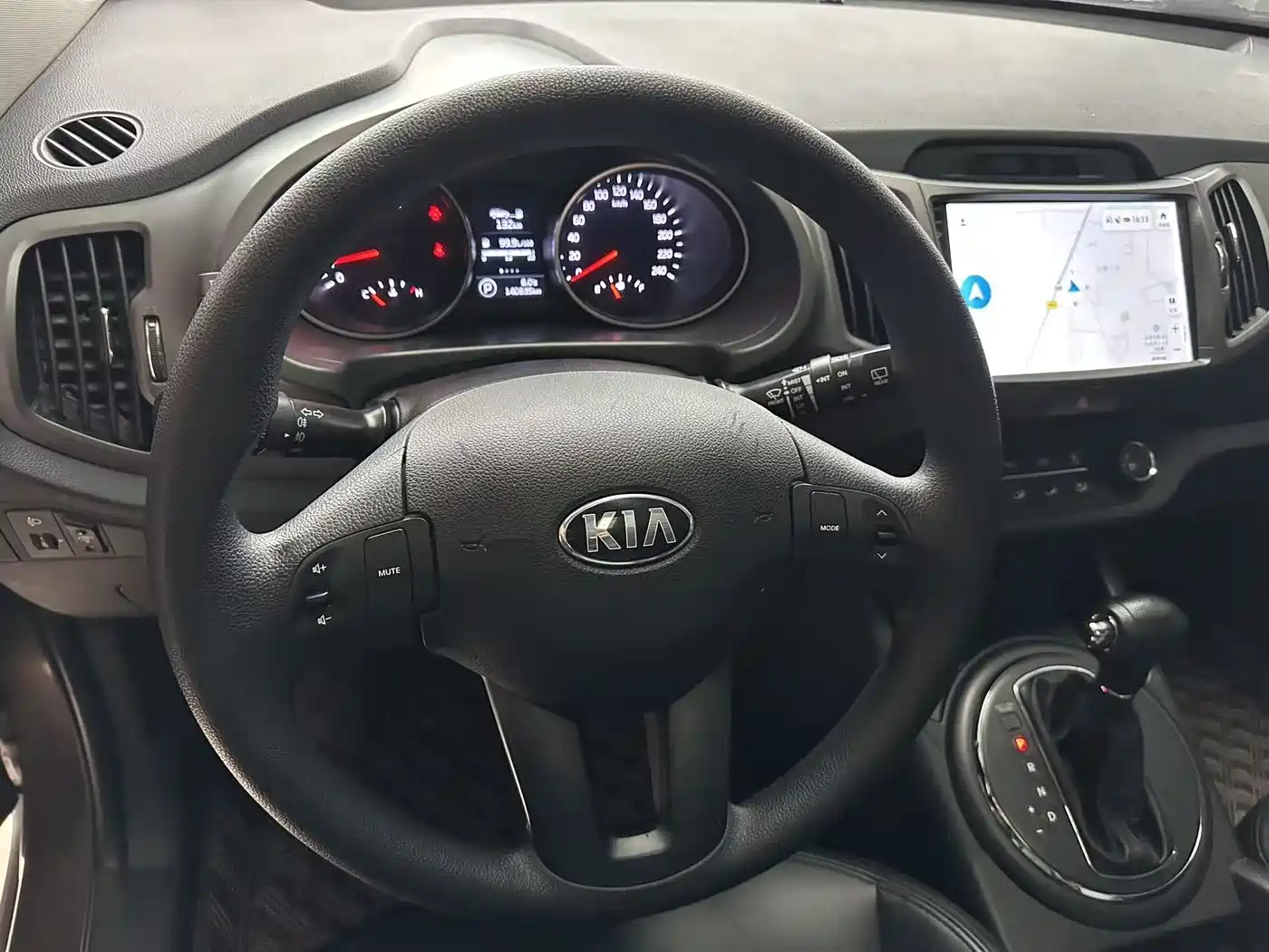 Kia Sportage 2015 2.0L Automatic 2WD GL фото 7