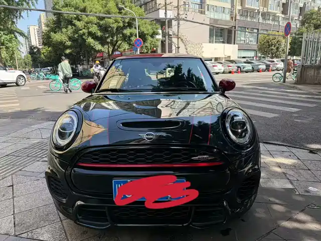 MINI JCW