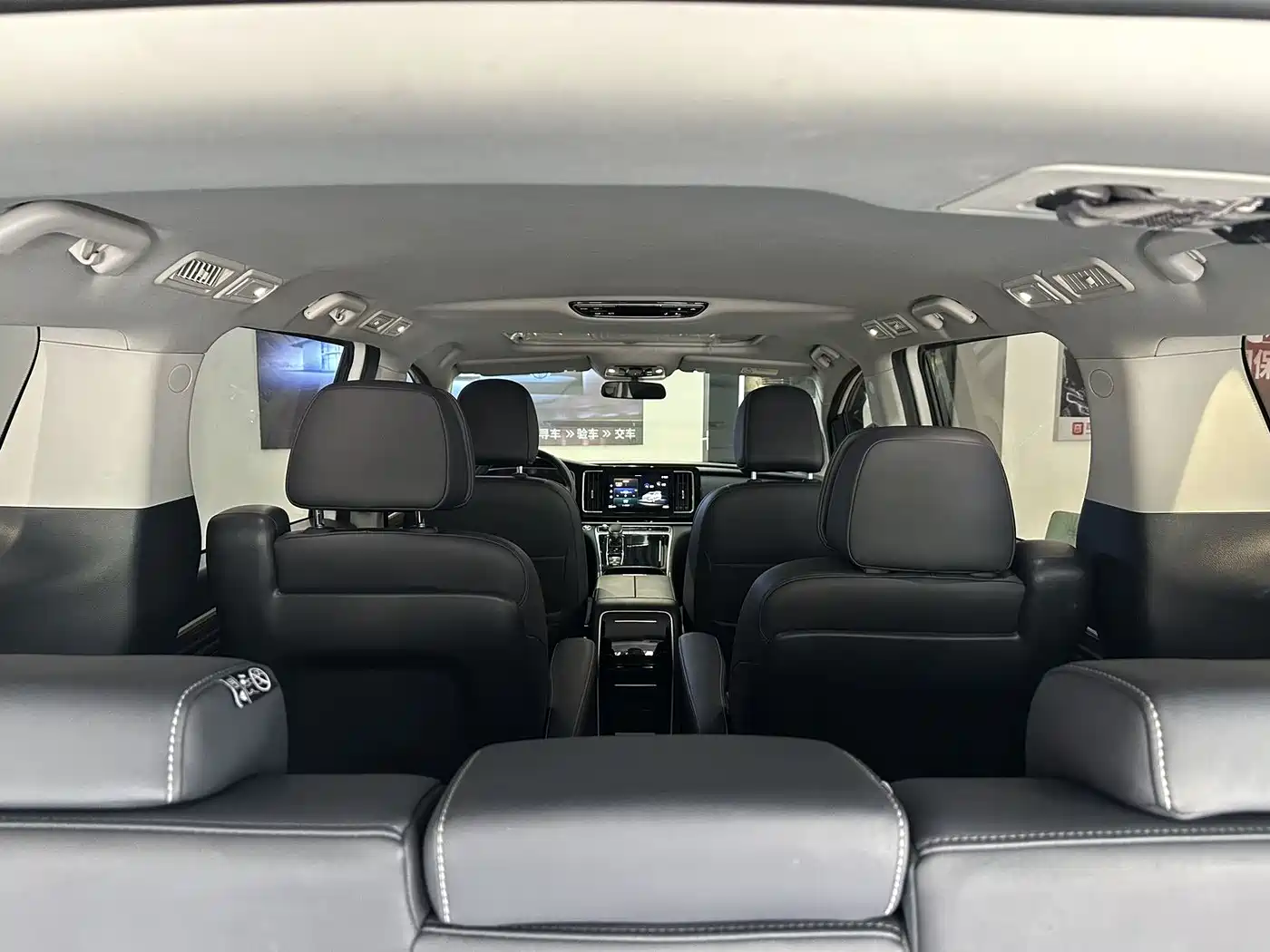GAC Trumpchi Trumpchi M8 2024 Leadershow Series 390T Luxury Edition фото 23
