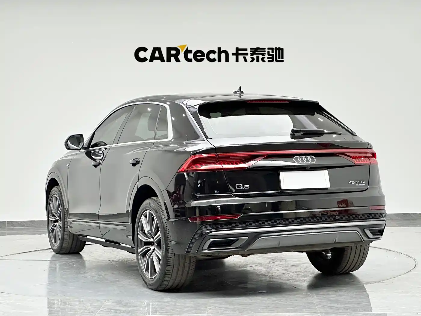 Audi Q8 2022 45 TFSI Luxury Dynamic фото 6