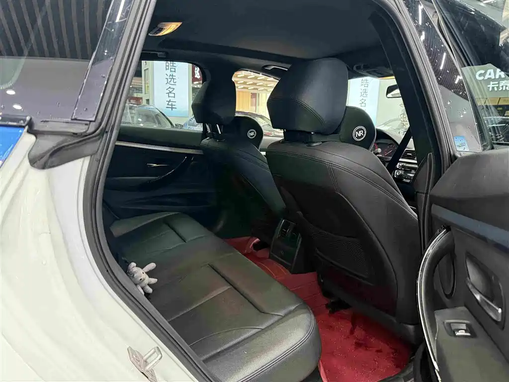BMW 3 Series GT 2021 2020 320i M Sport Package