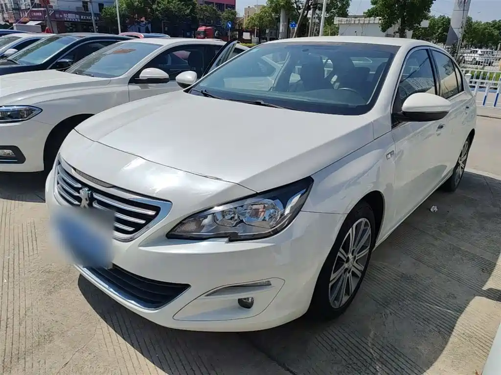 Peugeot 408 2015 Model 1.2T Automatic Luxury Edition