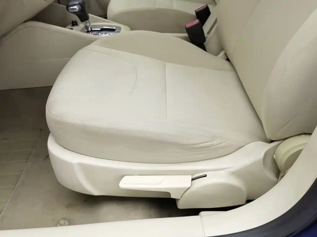 Volkswagen Bora 2011 2011 1.6L Automatic Fashion
