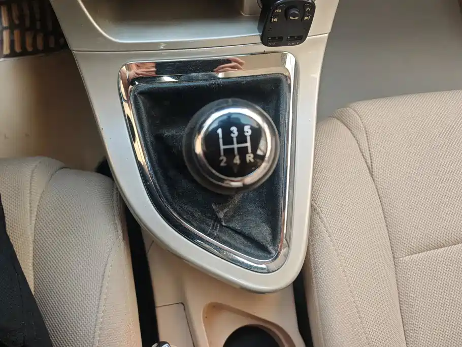 Zhonghua H330 2014 2013 1.5L Manual Comfort