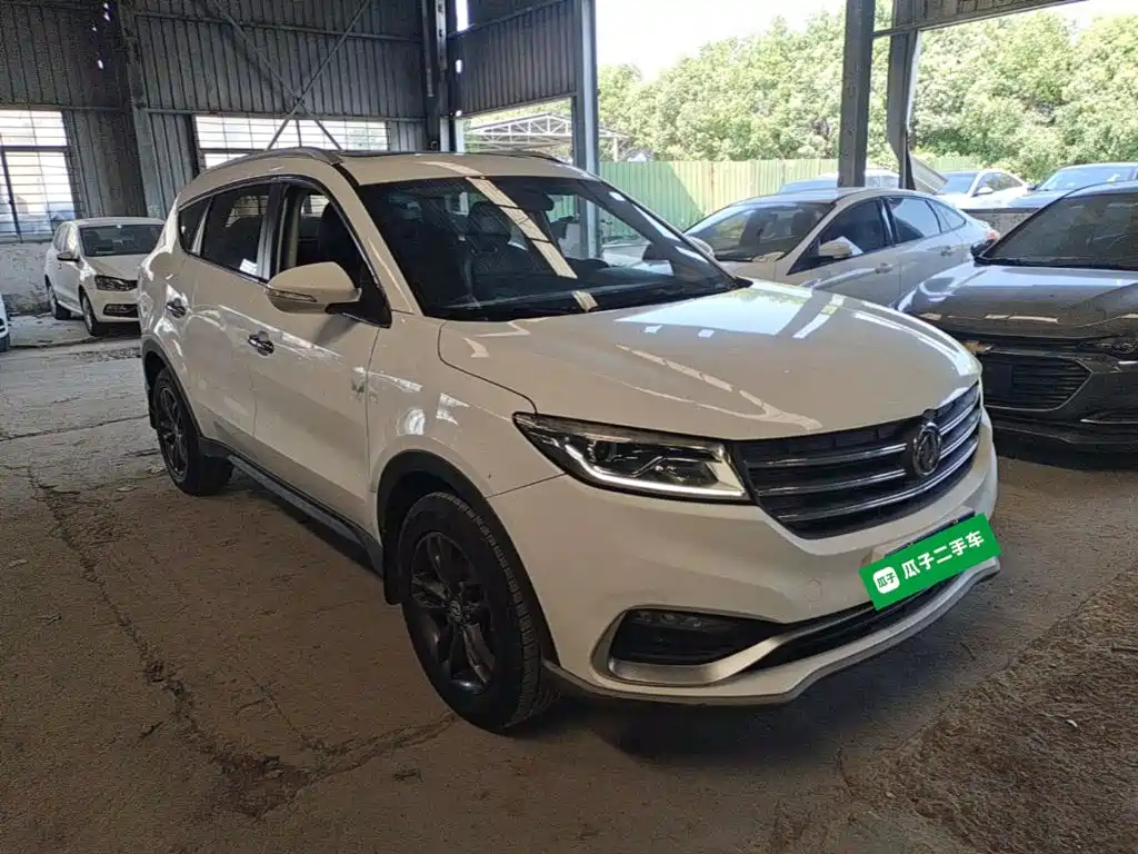 Dongfeng Fengguang Fengguang 580 2020 2020 1.5T CVT Luxury