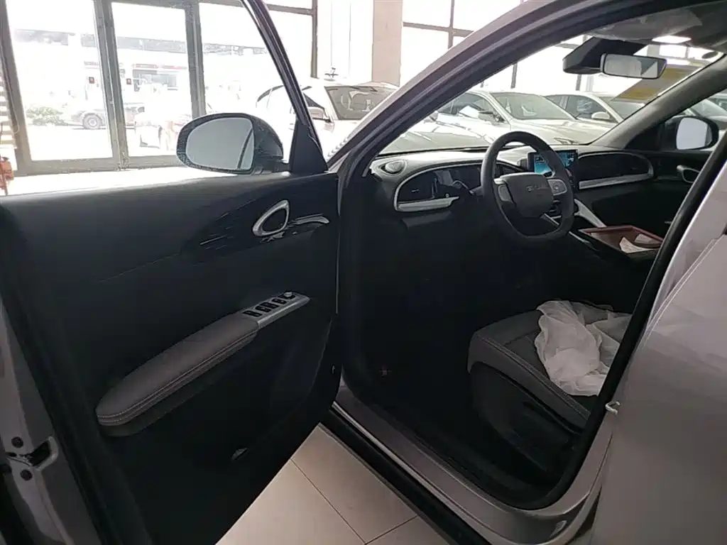 Geely Galaxy Starry Wish 2026 Edition 310km Youth Version фото 16