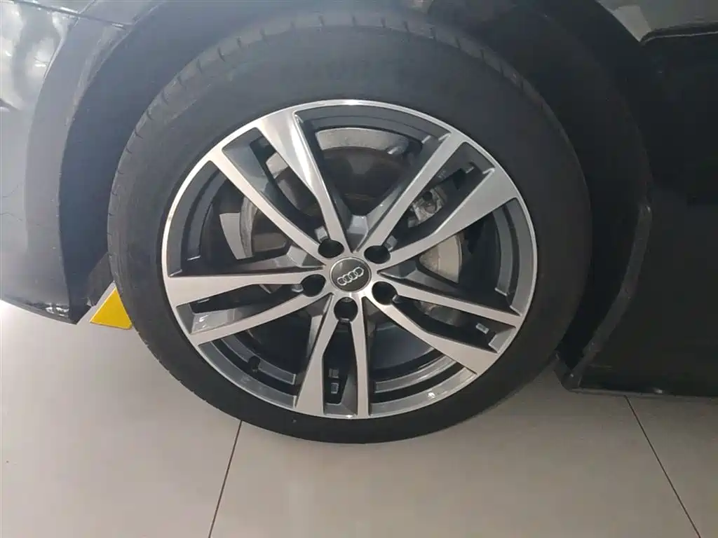 Audi A6L 2019 40 TFSI Luxury Dynamic фото 23