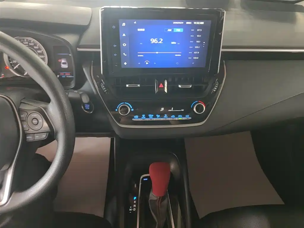 Toyota Corolla 2021 1.2T S-CVT Elite PLUS Edition фото 13