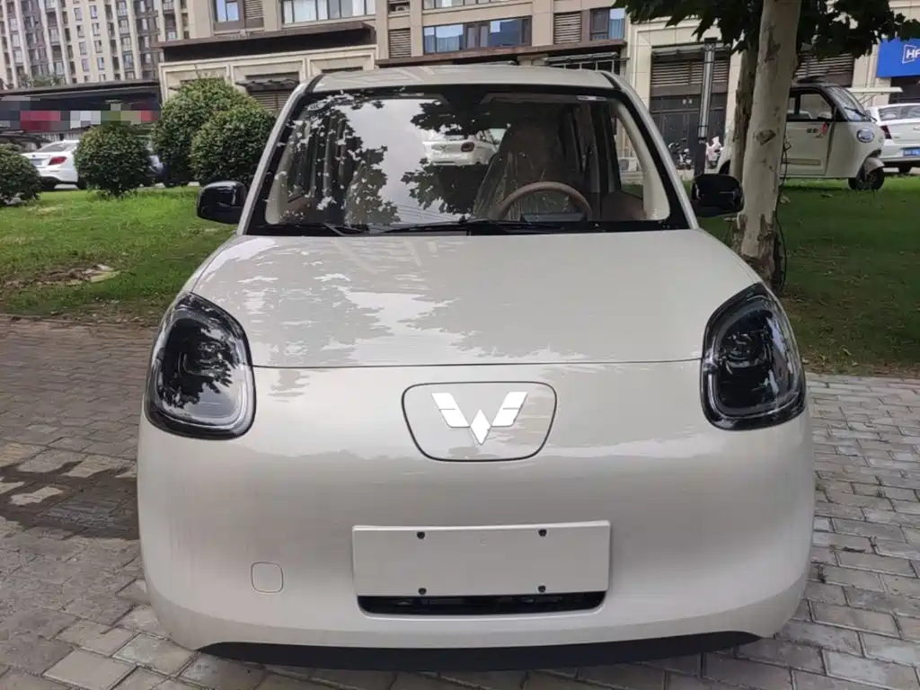 Wuling Motors Hongguang MINIEV 2026 2025 4-Door Advanced