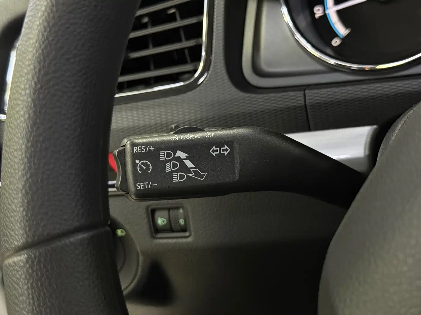 Škoda Kamiq 2021 GT 1.5L Automatic Flagship Edition фото 12