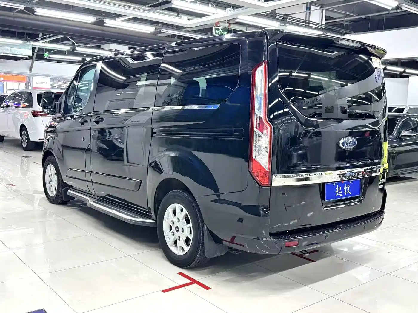 Ford Tourneo 2018 2017 2.0T Automatic Smart Elite Edition