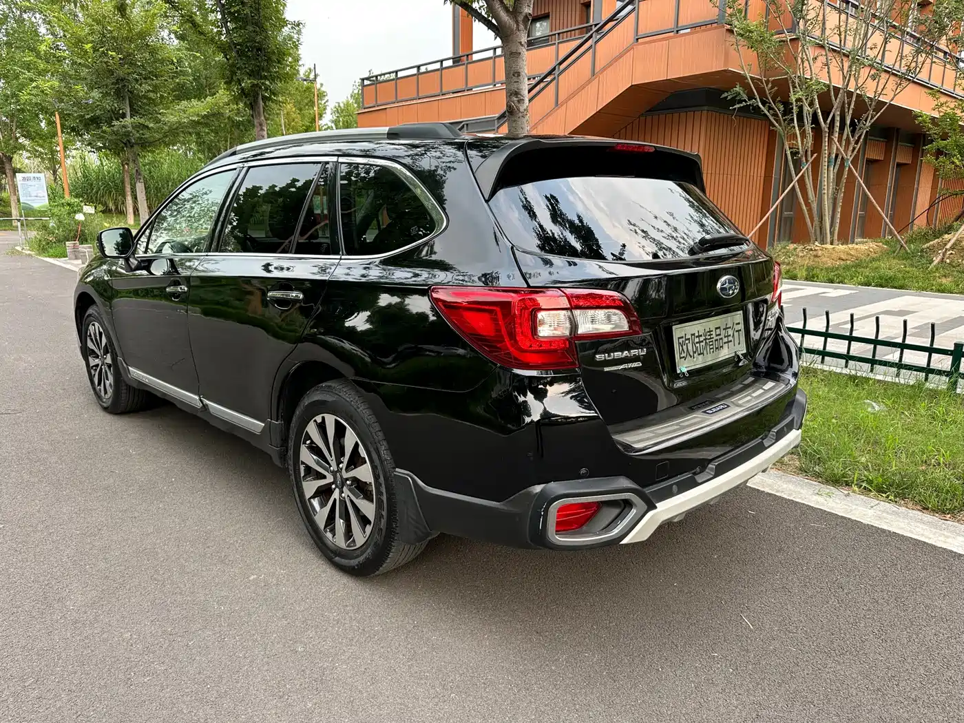 Subaru Outback 2017 2016 2.5i Sport Navigation Edition