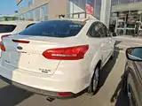 Фото 7 - Ford Focus