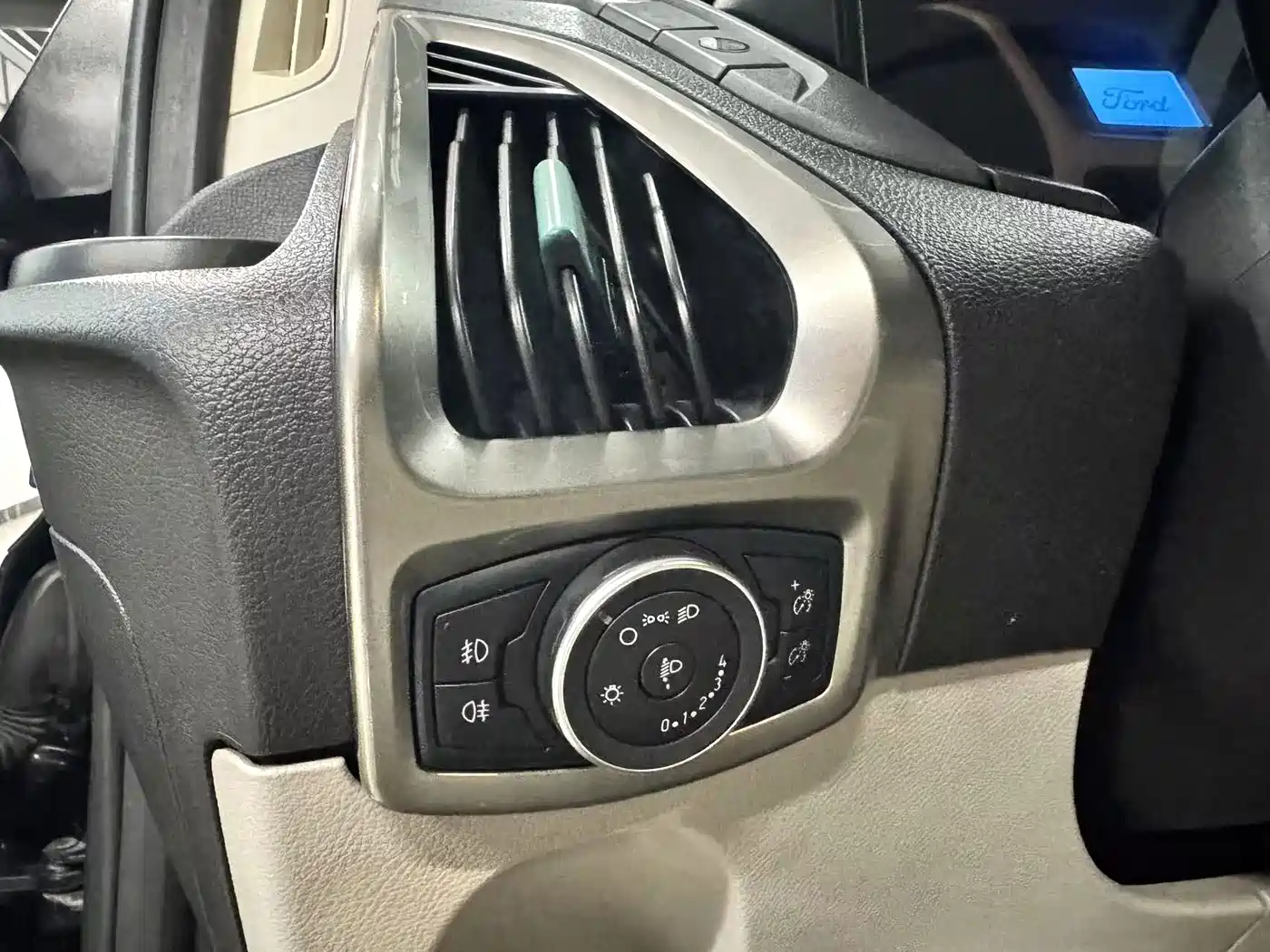 Ford Tourneo 2018 2017 2.0T Automatic Smart Elite Edition