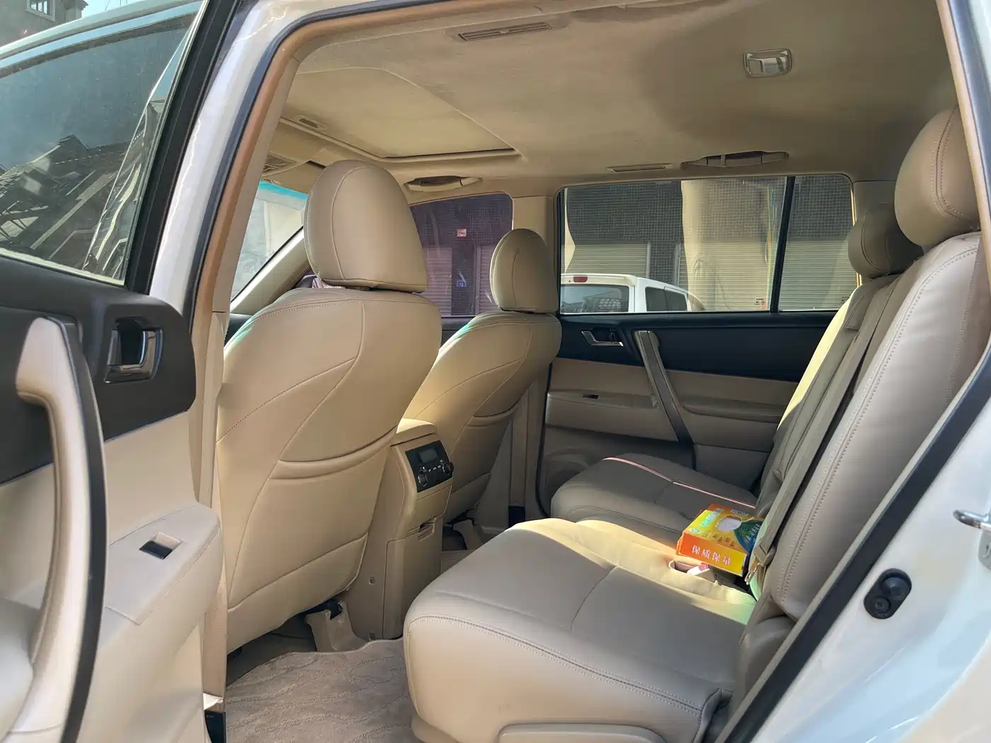 Toyota Highlander 2009 2.7L 2WD 7-seater Luxury Edition фото 10