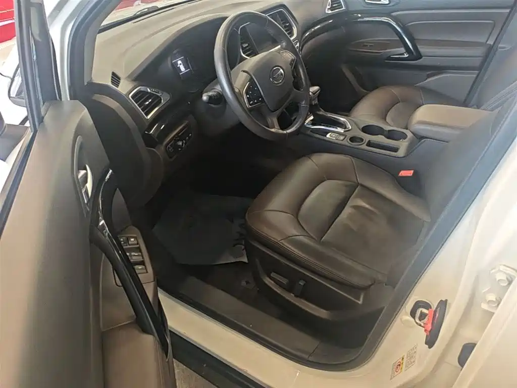 GAC Trumpchi Trumpchi GS4 2017 235T Automatic 2WD Luxury Smart Connected Edition фото 16