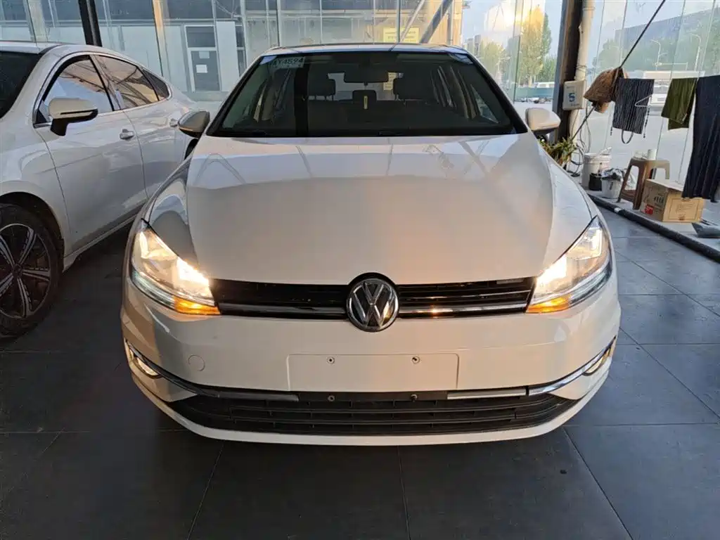 Volkswagen Golf 2020 280TSI DSG Comfort фото 3