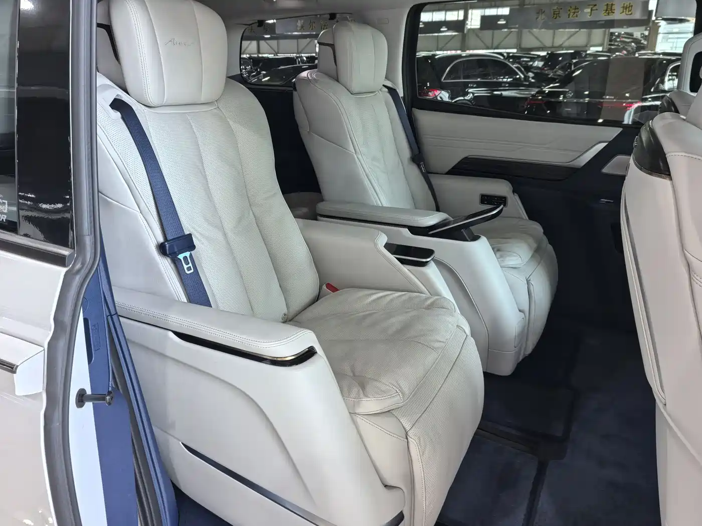 Buick Century 2025 2.0T 6-Seater World Edition фото 20