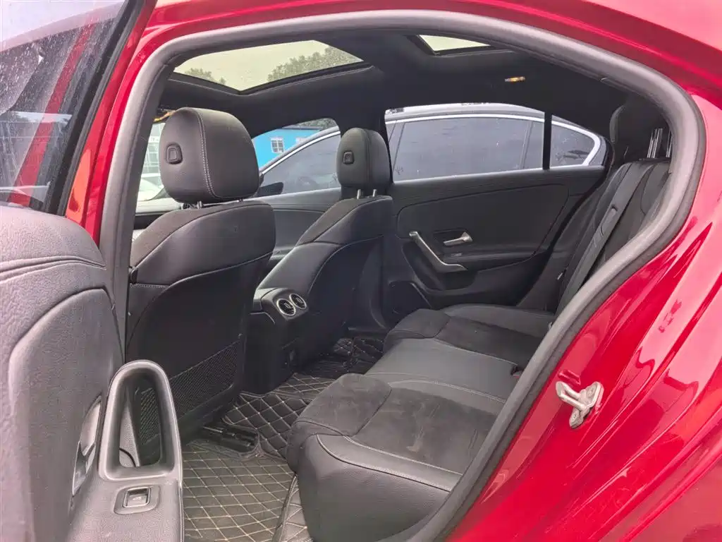 Mercedes-Benz A-Class 2021 A 200 L Sport Sedan Fashion Edition фото 9