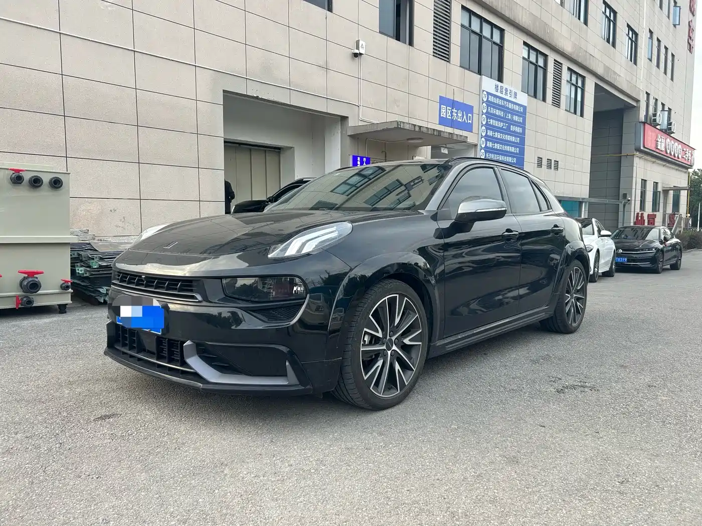 2022 Lynk & Co 02 Hatchback