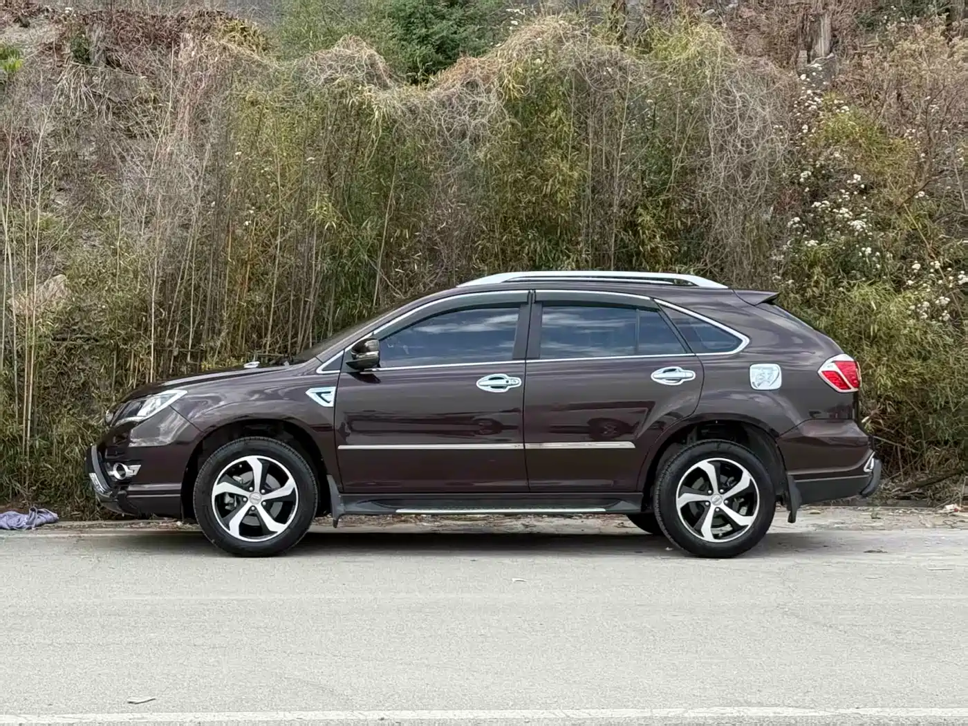 BYD S7 2016 1.5T Manual Premium Model фото 5