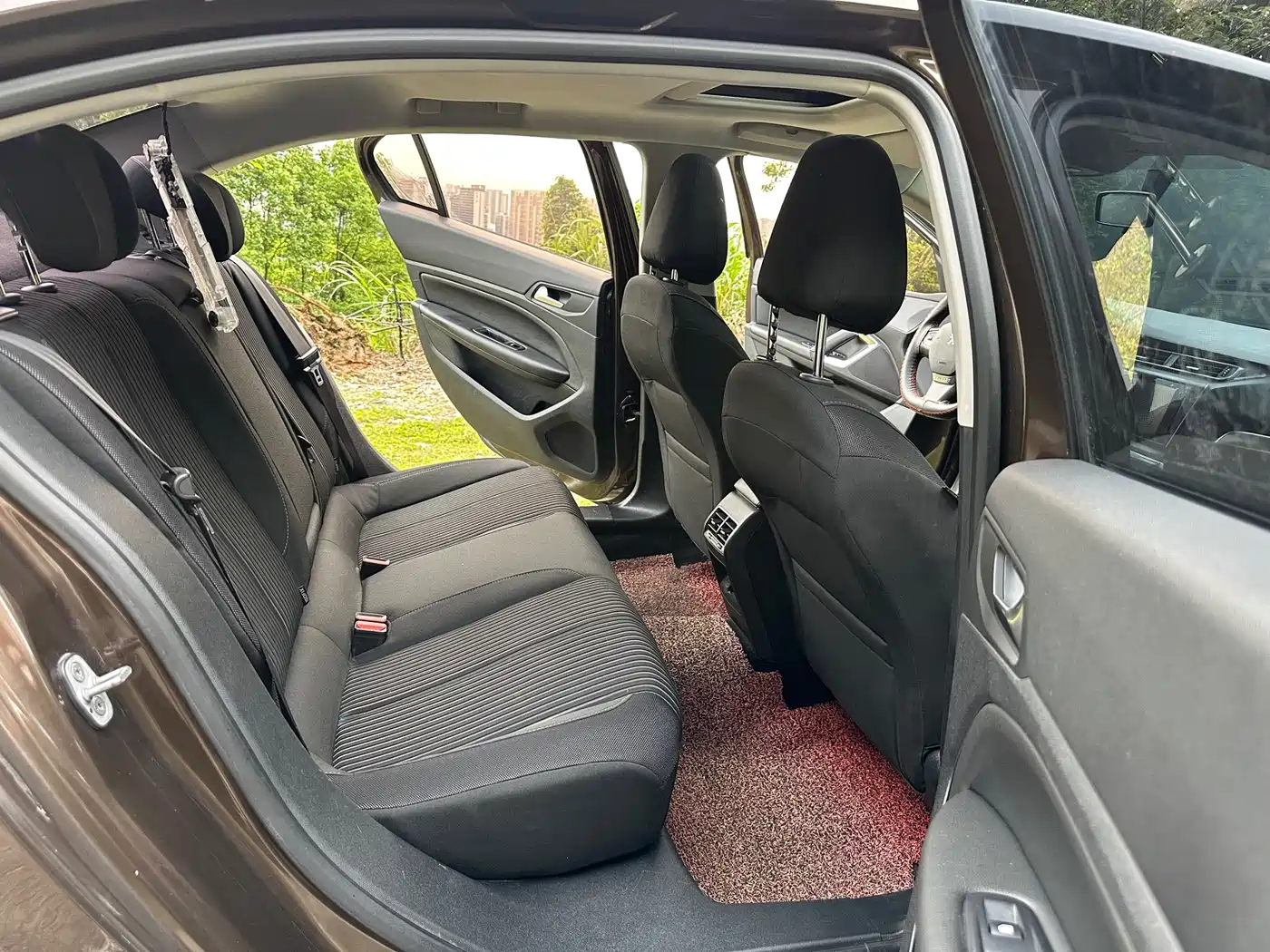 Peugeot 408 2014 1.8L Automatic Luxury Edition фото 13