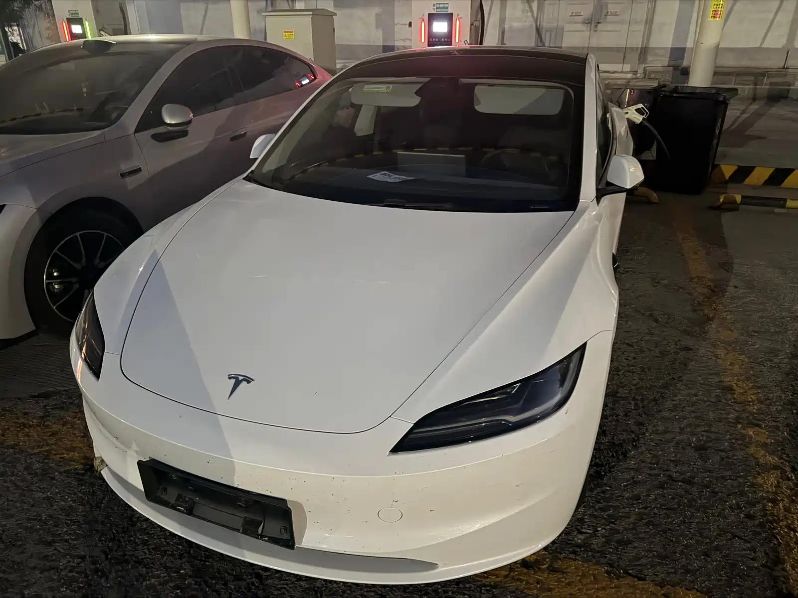 Фото 2 - Tesla Model 3
