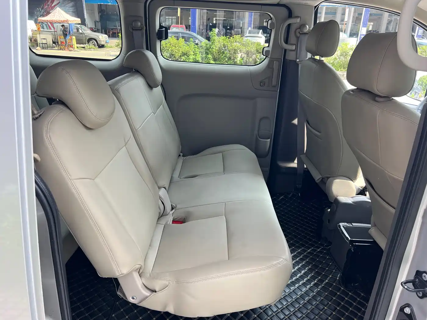 Nissan NV200 2015 2014 1.6L Manual Luxury (China V)