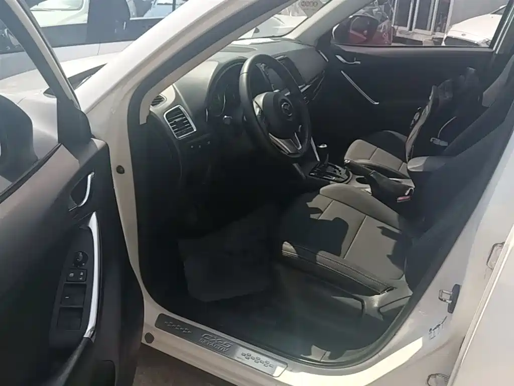 Mazda CX-5 2015 2014 2.0L Automatic 2WD Urban
