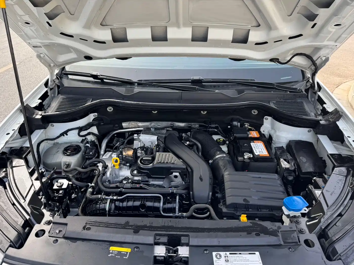 Volkswagen Tharu 2023 300TSI 2WD Full Moon Edition фото 16