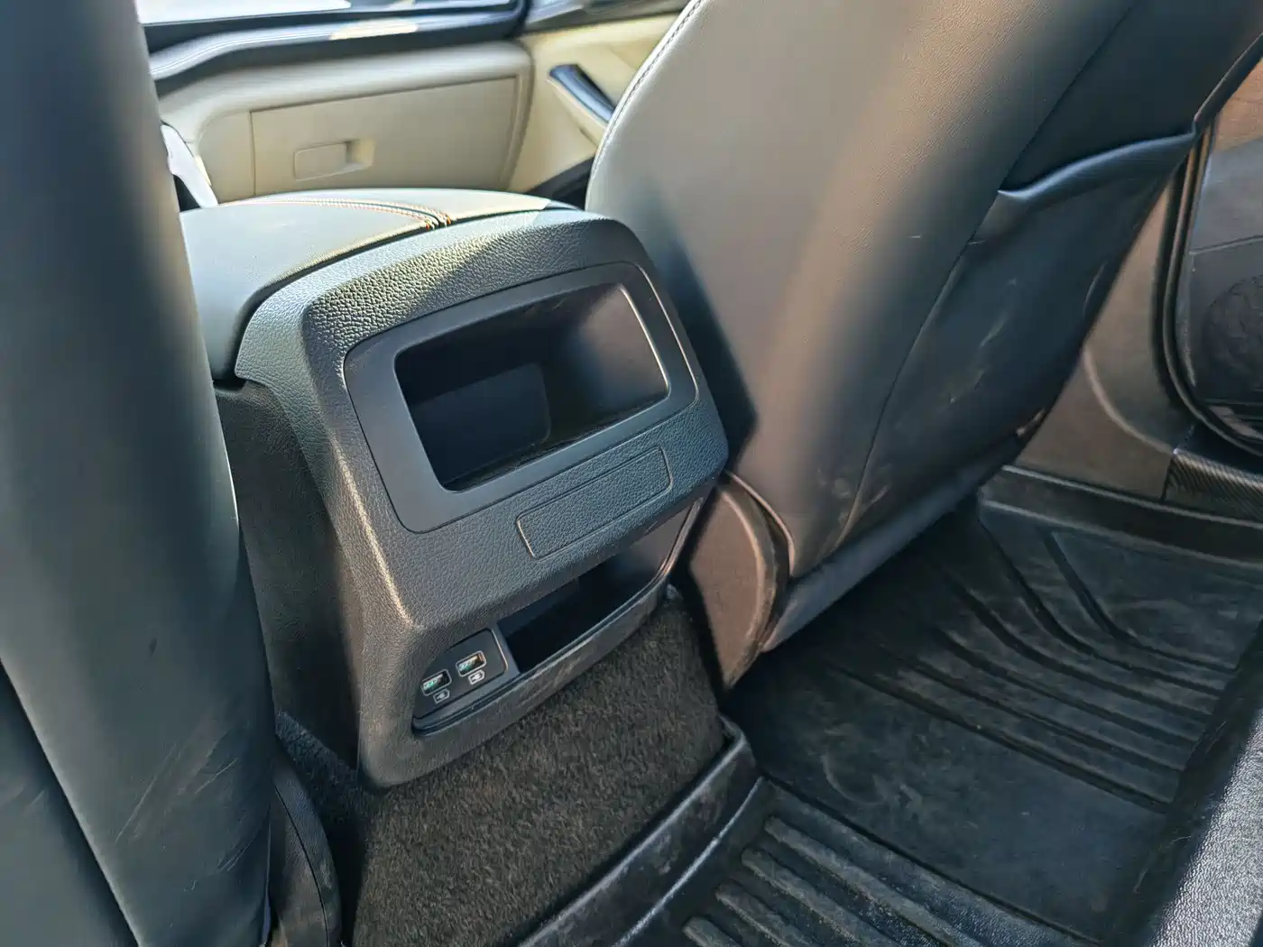 BYD Qin PLUS 2021 DM-i 55KM Premium фото 20