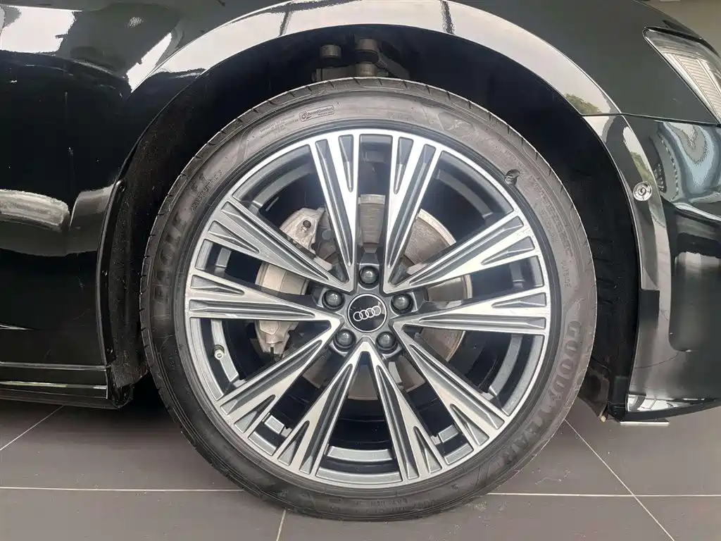 Audi A6L 2025 45 TFSI quattro Premium Sport фото 16