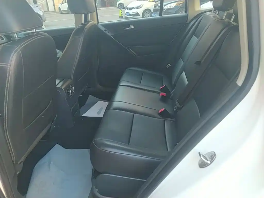 صورة 17 - Volkswagen Tiguan
