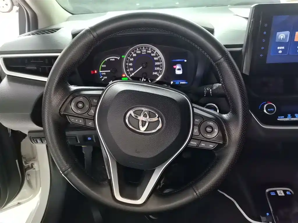 Toyota Corolla 2022 Hybrid 1.8L E-CVT Pioneer Edition фото 11