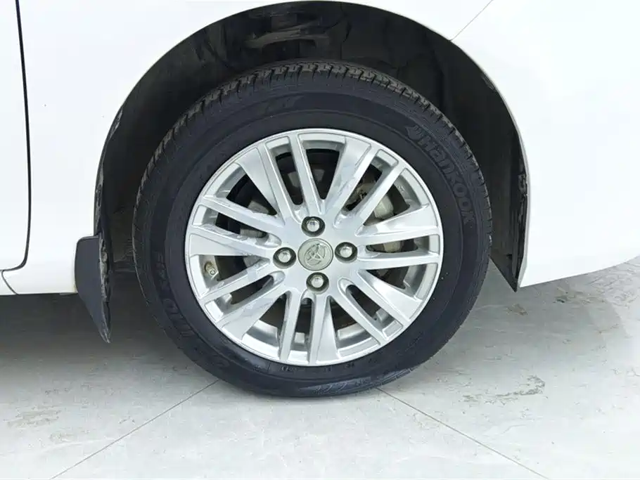 Toyota YARiS L Zhi Xiang 2017 1.5E CVT Charming Edition фото 6
