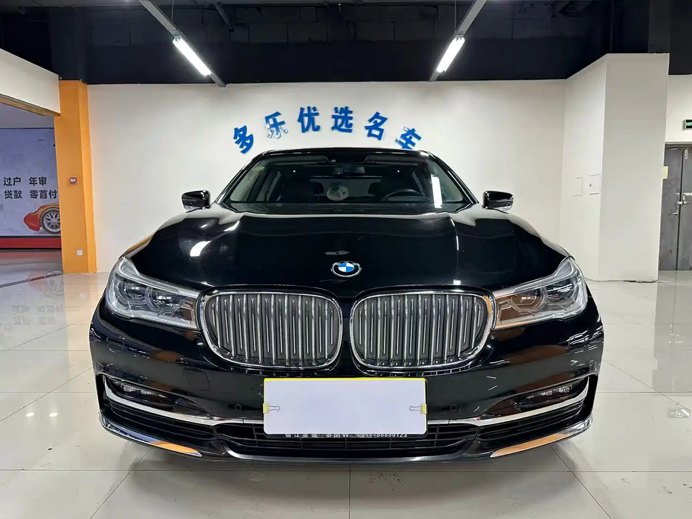 BMW 7 Series 2017 740Li Leading Edition фото 2