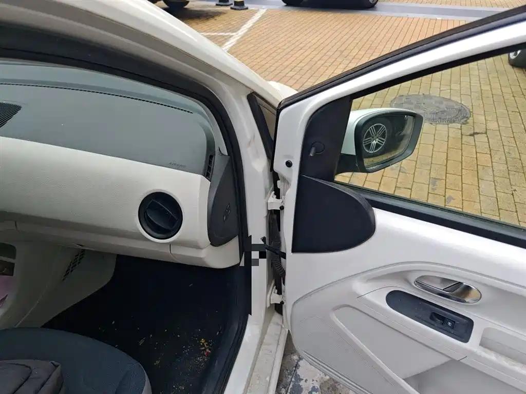 Volkswagen up! 2015 1.0L move up! фото 20