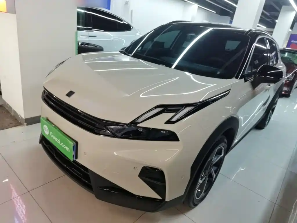 2025 Lynk & Co 06