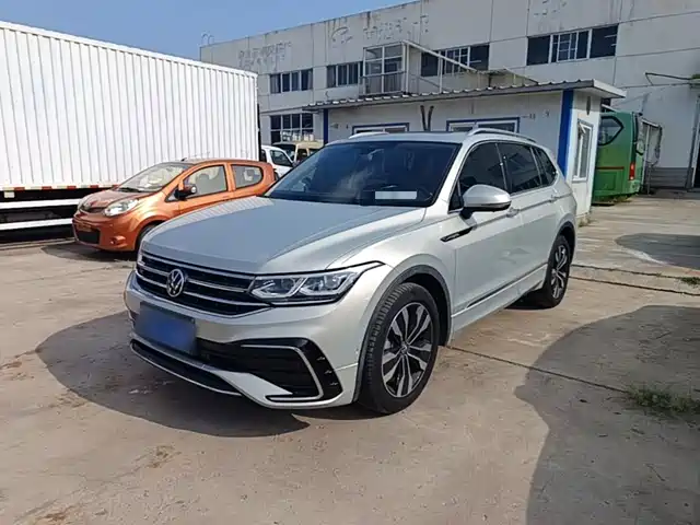 Volkswagen Tiguan L 2022