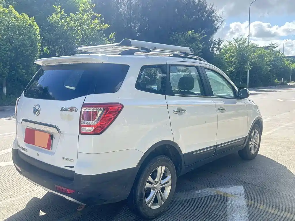 BAIC Huansu S3 2016 2014 1.5L Base Model China IV